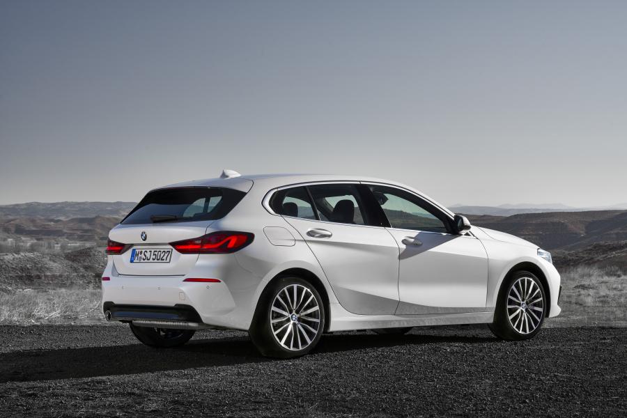  BMW 118i Sportline (F40) 2019 года  (WW) (фото 9 из 81)